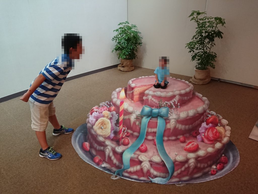 模型のケーキ