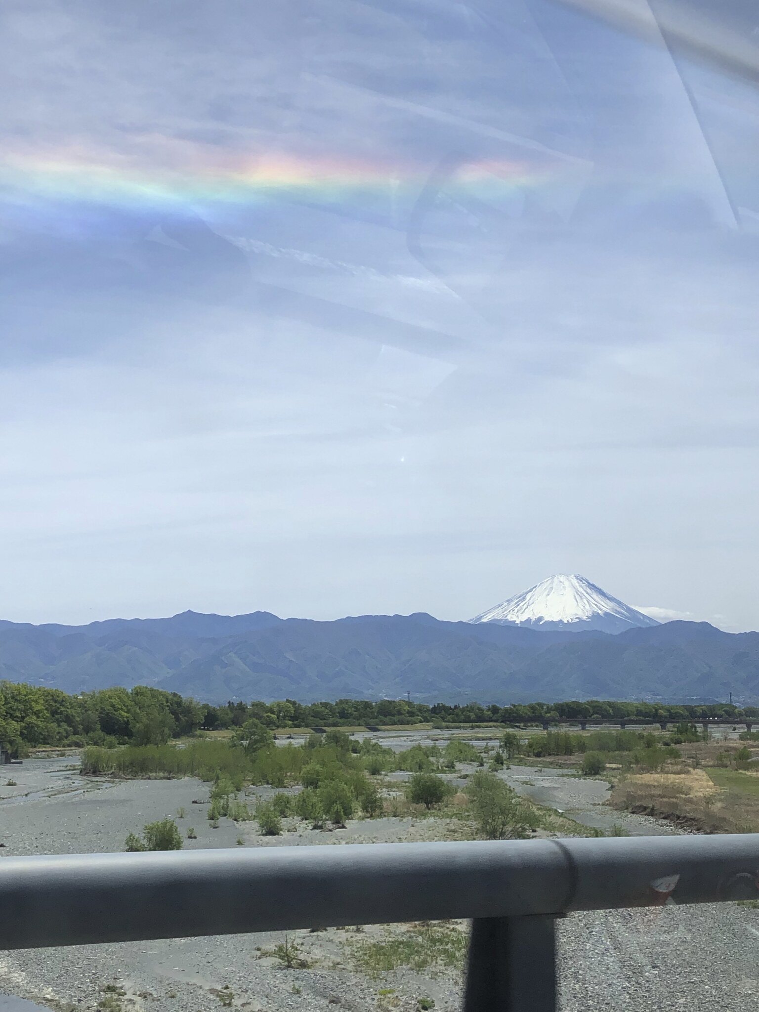 富士山と虹